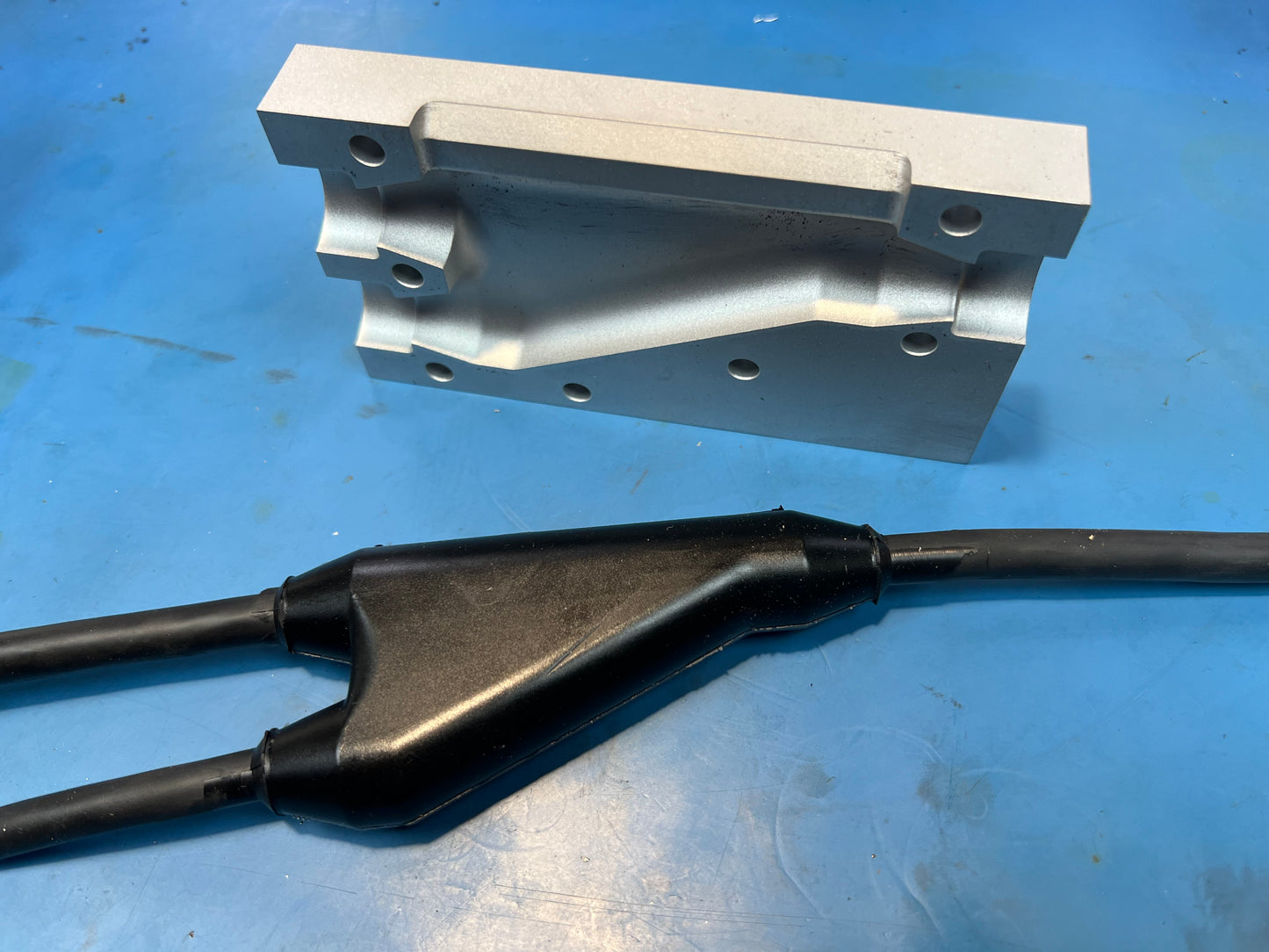 Reusable Subsea Cable Mould Kit: Y-Splice