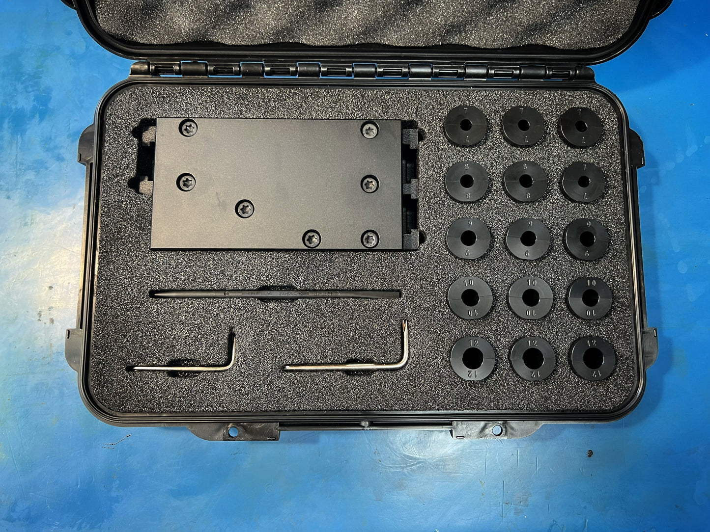 Y-Splice Reusable Subsea Cable Moulds